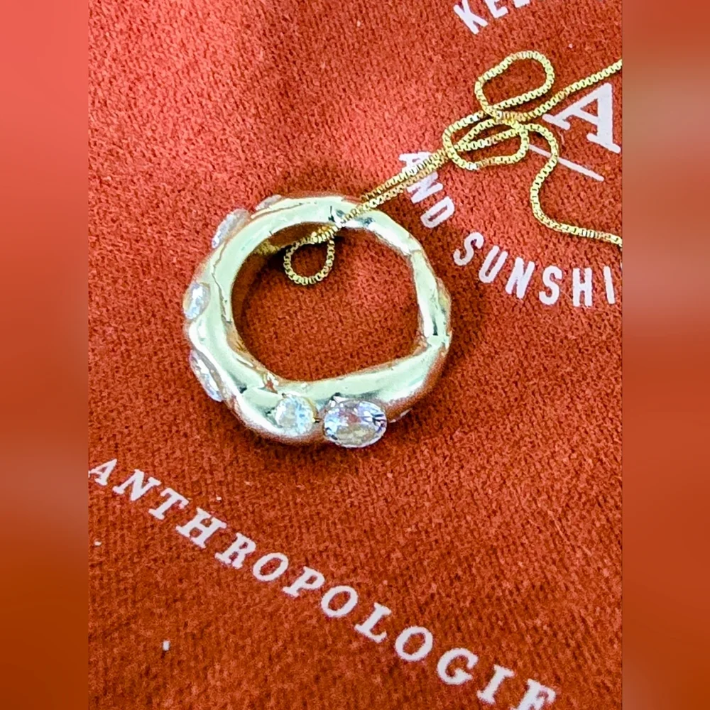 ANTHROPOLOGIE Sculpted Ring Pendant Gold Necklace With Crystals NWT RARE